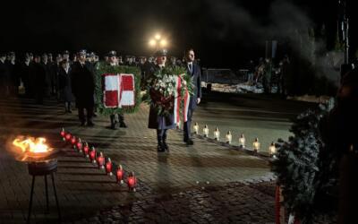 W Mirosławcu oddano hołd ofiarom katastrofy samolotu wojskowego CASA, do której doszło 16 lat temu